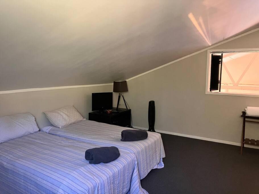 Hurstmere Cottage, Holiday home Matakana